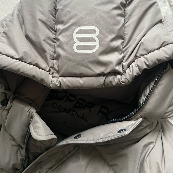 Aritzia The Super Puff™ - cliMATTE™ Original - Picture 5 of 16